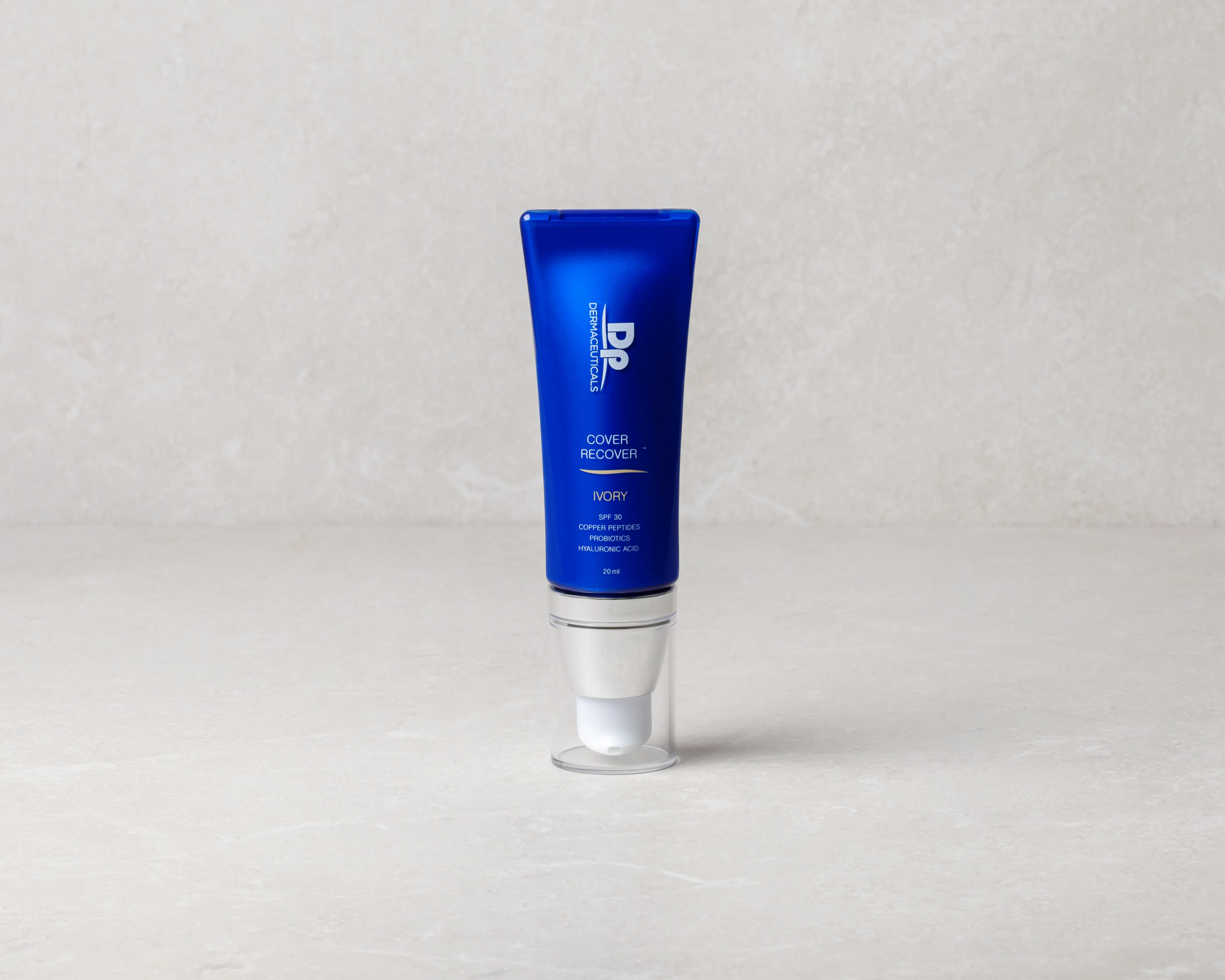 Cover Recover Ivory 20 ml - 2020 08 25 dermapen world day 4 064 - DPD-CR-IVORY-20